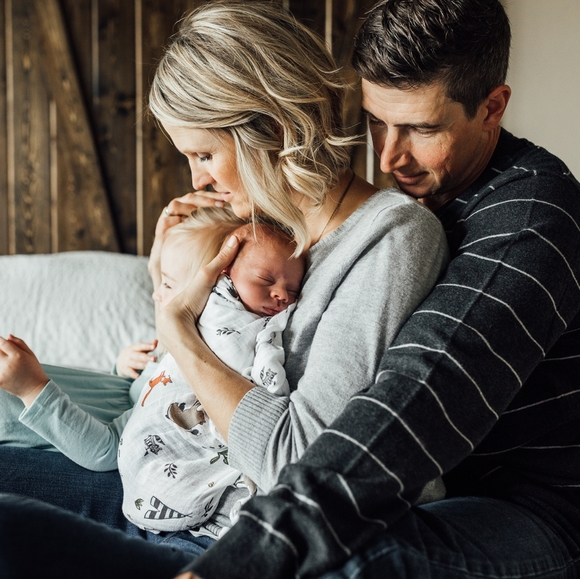 Meet your Posher, Cassie - Picture 2 of 2